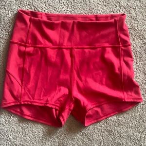 Lululemon booty short